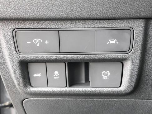 Used 2023 Hyundai Sonata SEL w/ Preferred Accessory Package image 18