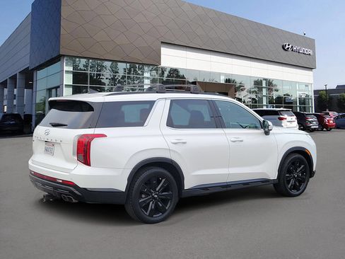 Used 2023 Hyundai Palisade XRT w/ Cargo Package FWD image 2