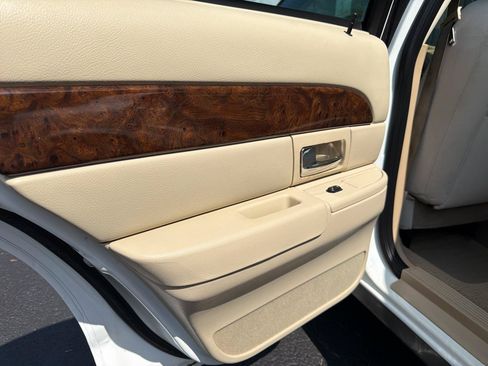Used 2008 Mercury Grand Marquis GS RWD image 21