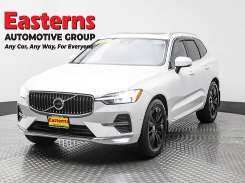 Used 2023 Volvo XC60 B5 Plus image 1