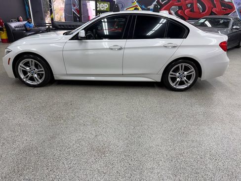 Used 2015 BMW 335i xDrive Sedan AWD/4WD image 2