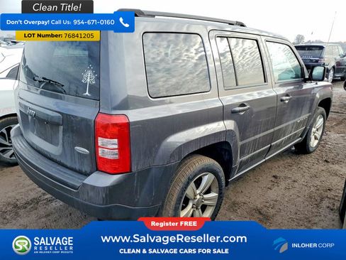 Used 2015 Jeep Patriot Latitude AWD/4WD image 4