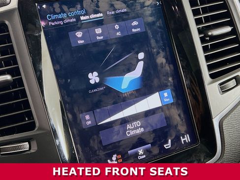 Used 2020 Volvo XC90 T6 Momentum image 11