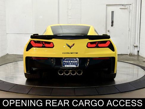 Used 2019 Chevrolet Corvette Z06 RWD image 12
