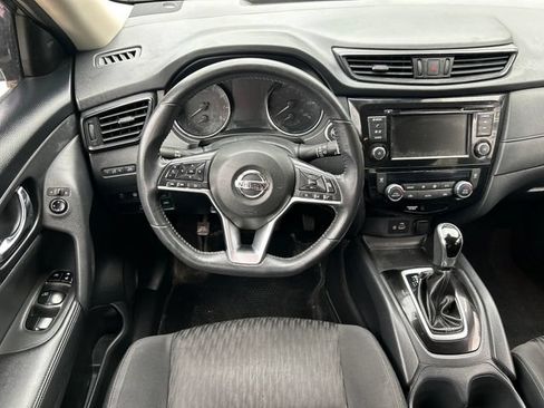 Used 2019 Nissan Rogue SV AWD/4WD image 15