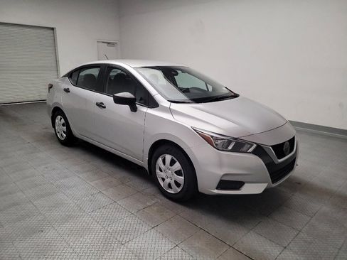 Used 2021 Nissan Versa S FWD image 13