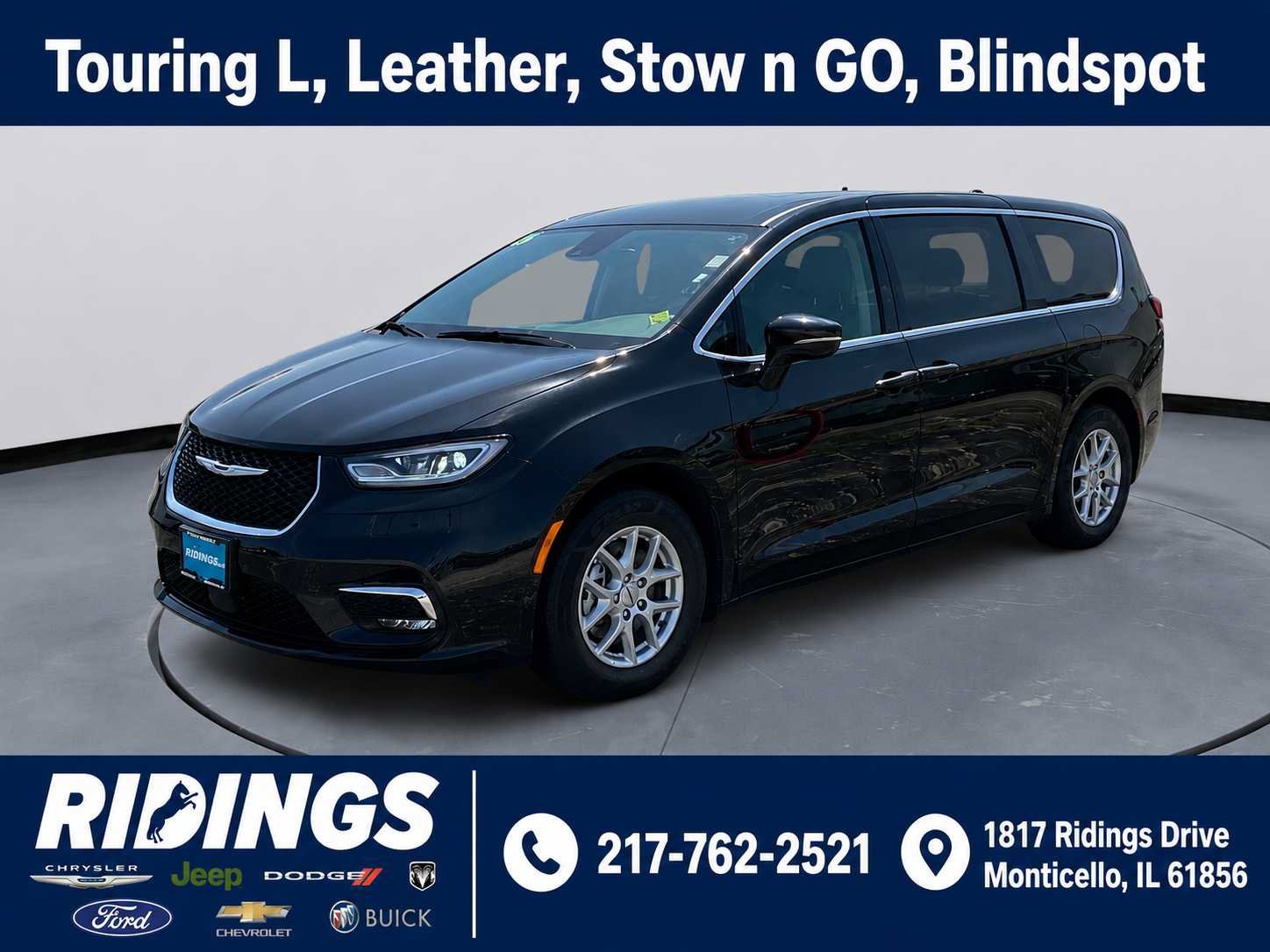 Used 2024 Chrysler Pacifica Touring-L FWD image 1