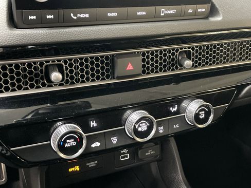 Used 2023 Honda Civic Sport image 24