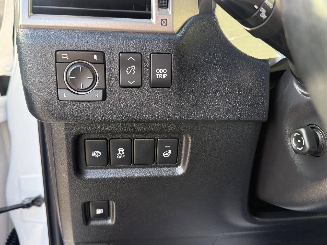 Used 2017 Lexus GX 460 Luxury AWD/4WD image 12