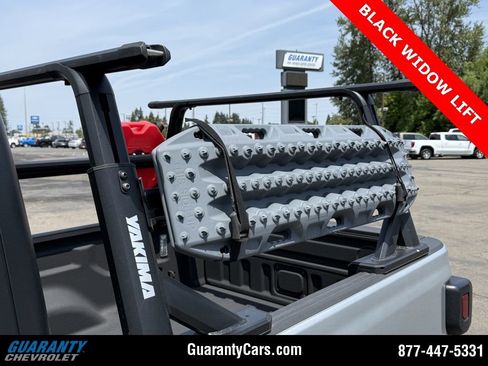 Used 2022 Jeep Gladiator Sport image 22