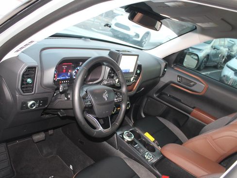 Used 2024 Ford Bronco Sport Outer Banks AWD/4WD image 23