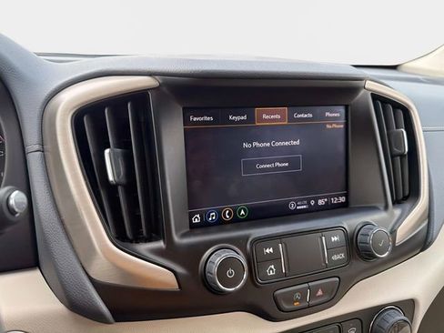 Used 2024 GMC Terrain Denali w/ Denali Premium Package AWD/4WD image 22