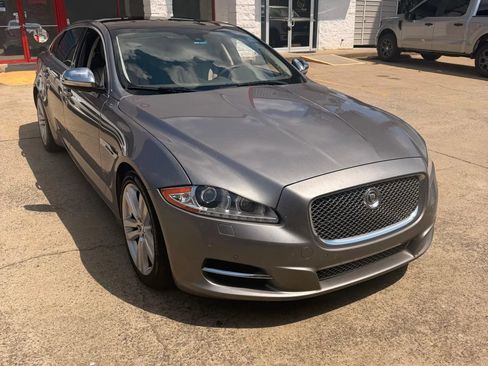 Used 2013 Jaguar XJ L Portfolio RWD image 4
