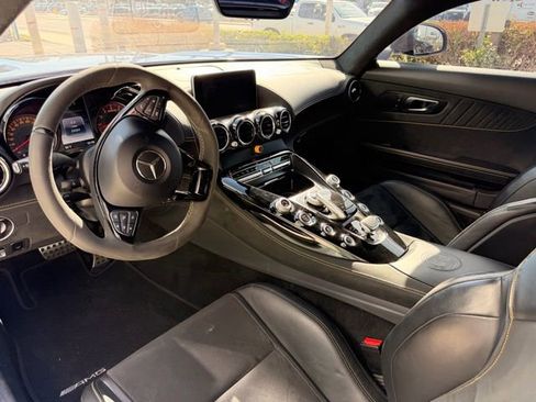Used 2018 Mercedes-Benz AMG GT R image 13