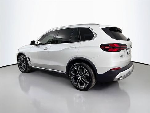 New 2026 BMW X5 xDrive40i w/ Climate Comfort Package AWD/4WD image 7
