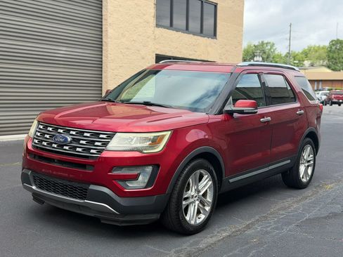 Used 2017 Ford Explorer Limited FWD image 1