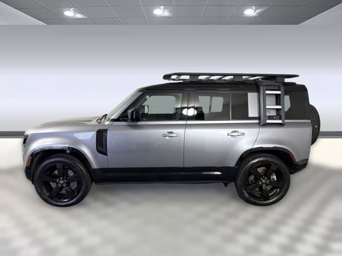 Used 2023 Land Rover Defender 110 X-Dynamic SE image 2