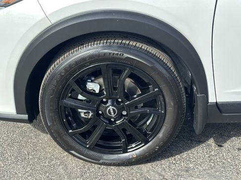 Certified 2024 Nissan Kicks SV w/ Interior Electronics Package image 10