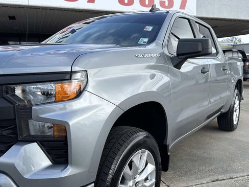 Used 2024 Chevrolet Silverado 1500 Custom image 5