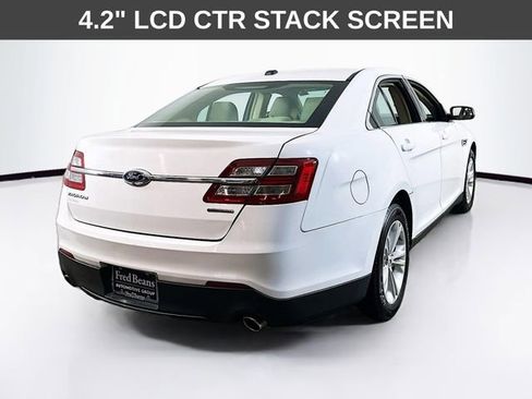 Used 2018 Ford Taurus SE image 10