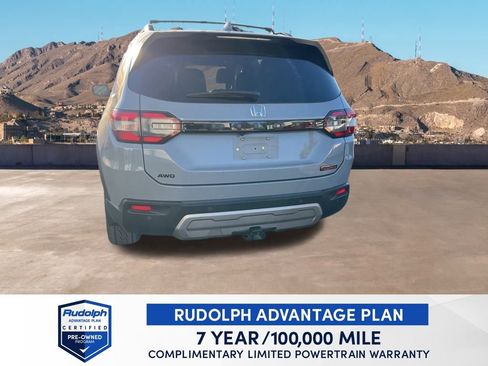 Used 2023 Honda Pilot TrailSport image 5