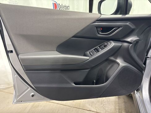 Certified 2025 Subaru Crosstrek 2.0i image 17