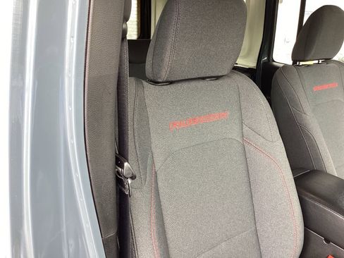 Used 2024 Jeep Wrangler Unlimited Rubicon image 17