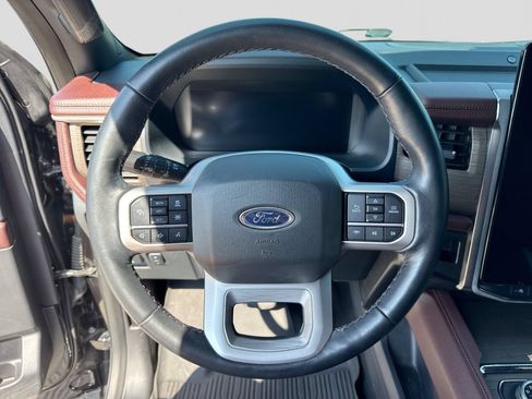 Used 2024 Ford Expedition Limited AWD/4WD image 29