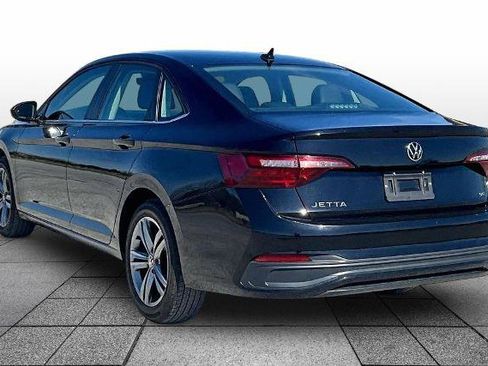 Used 2024 Volkswagen Jetta SE FWD image 10