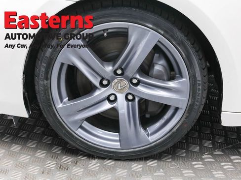 Used 2018 Lexus IS 300 AWD w/ Comfort Package image 34