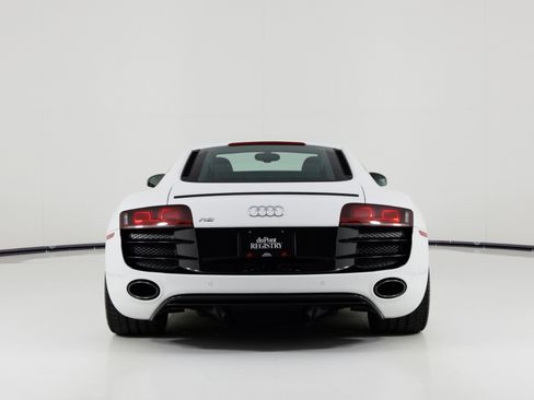Used 2012 Audi R8 V10 AWD/4WD image 4