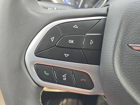 Used 2024 Chrysler Voyager LX FWD image 27