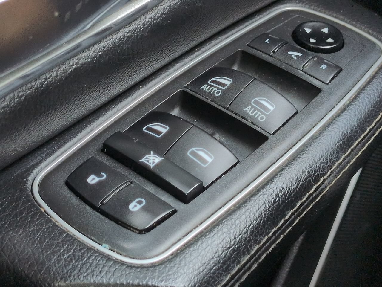 Used 2022 RAM 1500 Laramie RWD image 22