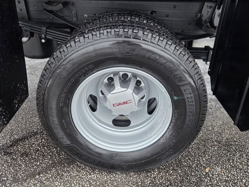 New 2026 GMC Sierra 3500 Pro w/ Convenience Package AWD/4WD image 25