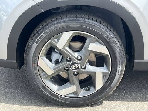 New 2026 Hyundai Venue SEL FWD image 34