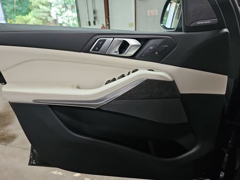 New 2026 BMW X5 xDrive40i w/ Climate Comfort Package image 29