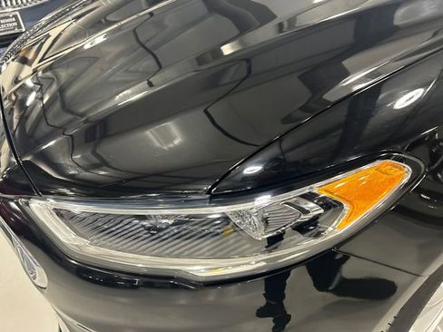 Used 2019 Ford Fusion SEL image 8