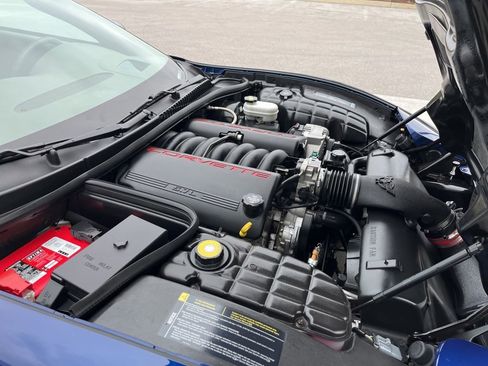 Used 2004 Chevrolet Corvette Convertible w/ Preferred Equipment Group image 28