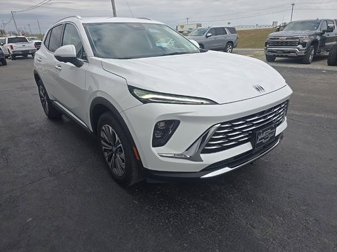 Used 2024 Buick Envision Preferred image 9