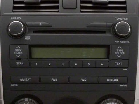 Used 2010 Toyota Corolla S image 7