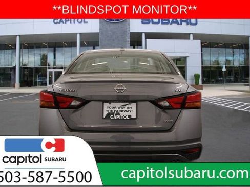 Used 2024 Nissan Altima 2.5 SV w/ SV Premium Package image 4