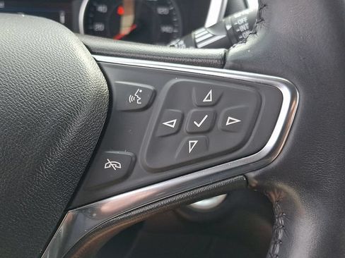 Used 2021 Chevrolet Equinox LT FWD image 22