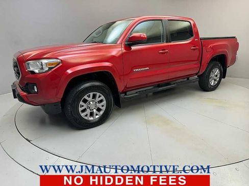Used 2017 Toyota Tacoma SR5 image 1