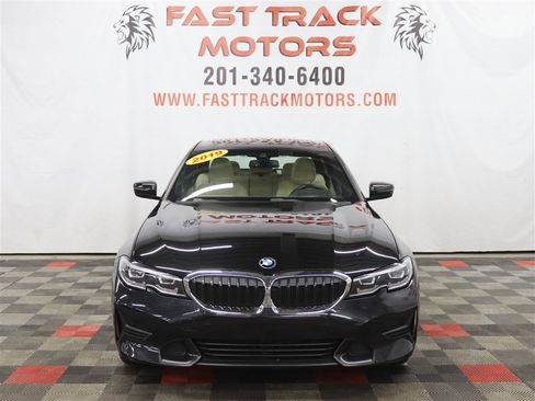 Used 2019 BMW 330i xDrive Sedan w/ Premium Package image 2