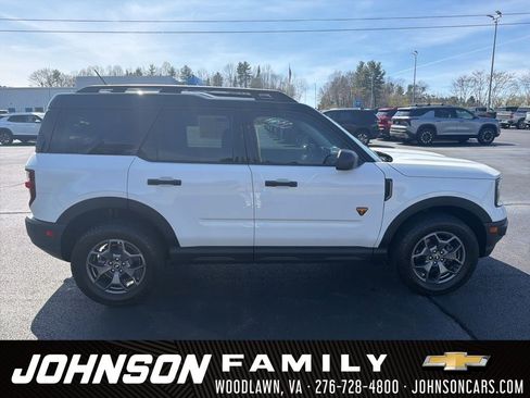 Used 2023 Ford Bronco Sport Badlands image 8