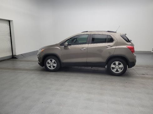 Used 2020 Chevrolet Trax LT w/ Driver Confidence Package image 3