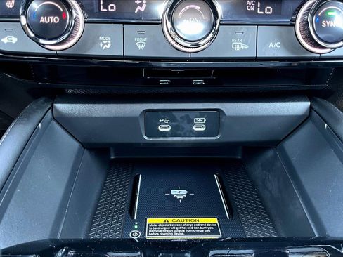 Certified 2025 Honda Accord Touring image 26