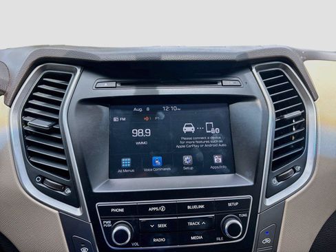 Used 2017 Hyundai Santa Fe Sport FWD image 9