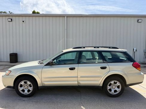 Used 2007 Subaru Outback 2.5i AWD/4WD image 2
