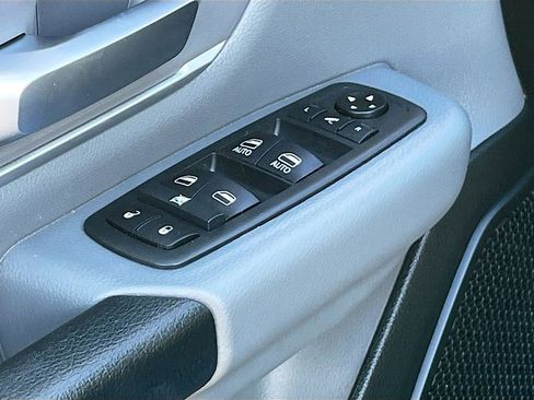 Used 2021 RAM 1500 Big Horn image 18